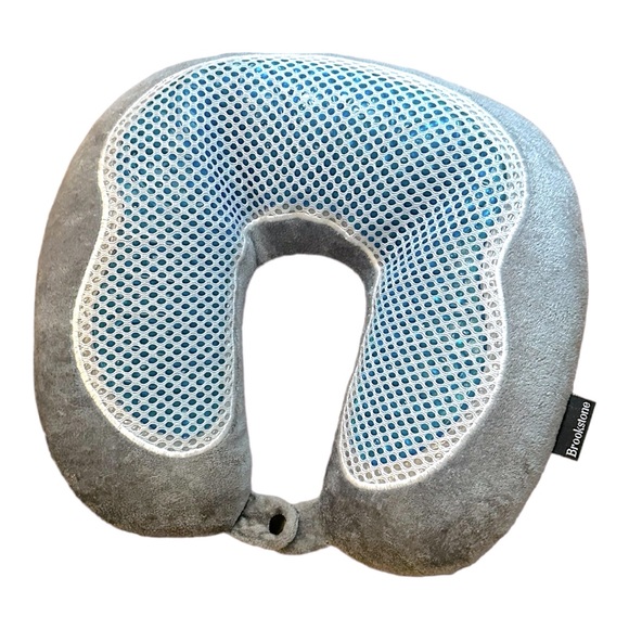 Brookstone Memory Gel Travel Neck Pillow - Picture 1 of 8